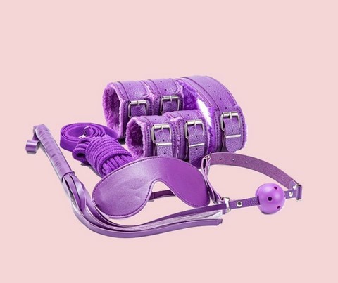 coffret-bdsm-7-pieces-wicked-violet-baillon-menottes-corde-fouet-osez-chic-angouleme-charente-sexshop-16-cognac